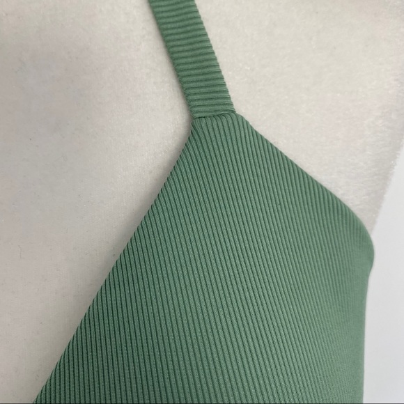 Green ribbed halter, underwire bikini top, 36DD - Picture 3 of 7
